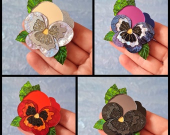 Pansy brooch - Pre order