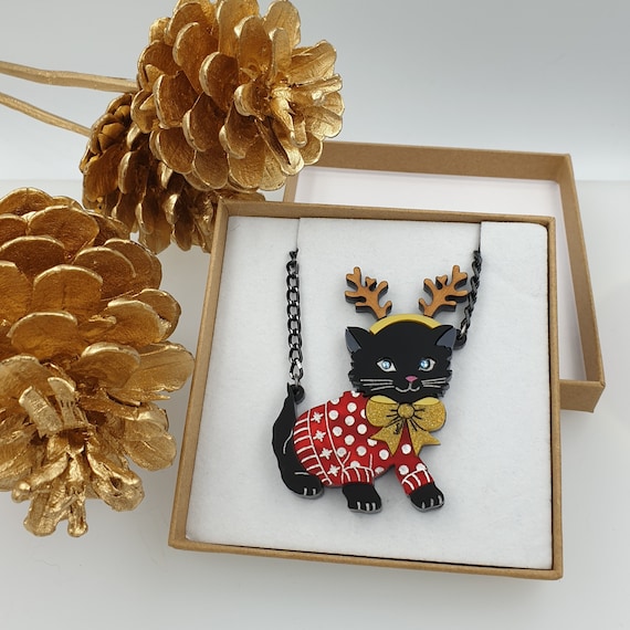 Santa's Little Helper Necklace 