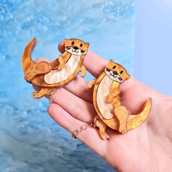 Otter Brooch Collar Clips Cardi Clips Badge Pin Marine Laser