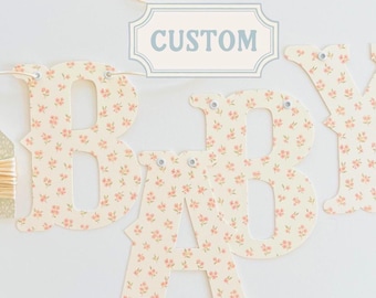 Bannière personnalisée pour baby shower, lettres vintage Ditsy Blush pétale rose et crème, bienvenue bébé ou bébé en fleurs, oh baby, nom de fille personnalisé