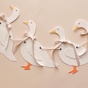 Goose Baby Shower Decoration, Beige Gingham Bows, Nursery Decor, Cute Goose, Cottagecore, Baby Gift, Adjustable Length Goose Garland