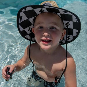 Youth Straw Shade Hat – Checkered Brim ,kid sun hat , pool hat