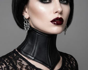 URALIA Leather Neck Corset | Dark style fashion minimalist Gothic corset for neck | Designer neck Corsetry