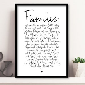 May include: Black and white printable wall art with a quote about family in German. The quote reads: "Familie ist eine kleine kostbare Welt voller Gl&uuml;ck und auch voll Sorgen. Voll gutem Erleben, voll von Haven f&uuml;r das Morgen. Sie gibt Kraft und Inspiration, um zu wachsen und zu wagen. Schenkt Liebe und Vertrauen,  dove you yagen. Sie ist rettender Hafen und sch&uuml;tzende Hand - der Kompass der uns f&uuml;hrt durch unbekanntes Land, sie n&auml;hrt Geist und Seele und pr&auml;gt unser Sein. Sie ist Zusammenhalt, Z'hause und Geborgenheit. Und wird immer Heimat des Herzens sein."