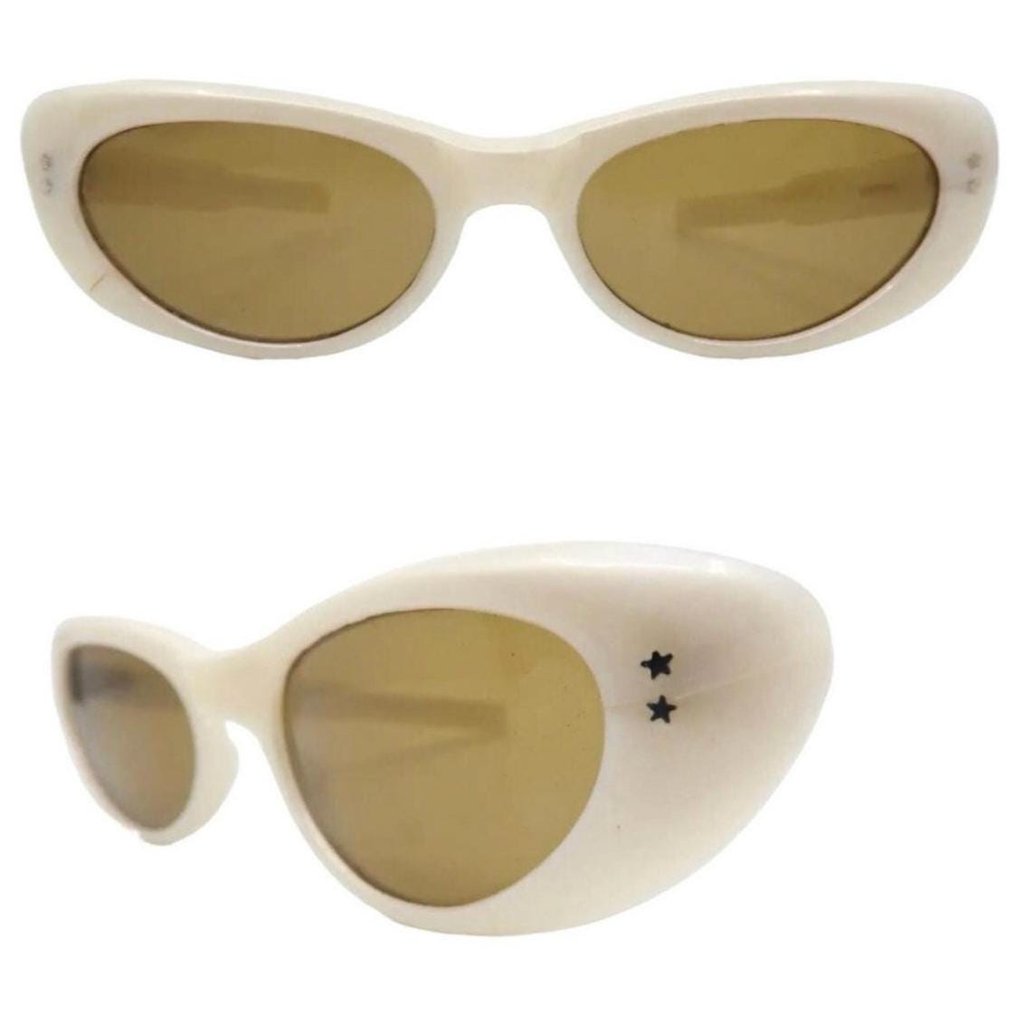 Vintage 1950’s Pearlescant Off White Cateye Sunglasses, Made in Italy, Retro VLV Cat Eye Plastic Frame White Vintage Sunglasses for sale | eBay main image 2