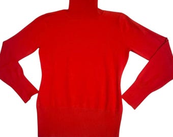 1990’s Vintage Cherry Red Fitted Turtleneck Sweater in a Pullover Style, Rockabilly Sweater Girl, Medium