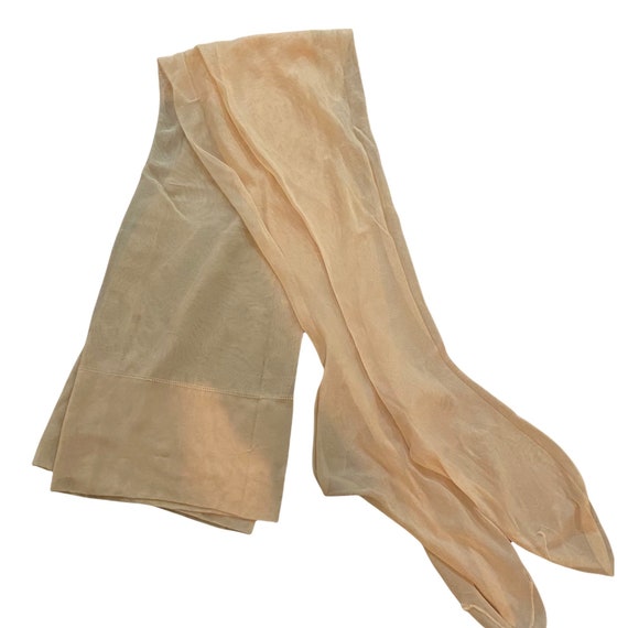 Vintage Deadstock French Stockings in Nude - image 3