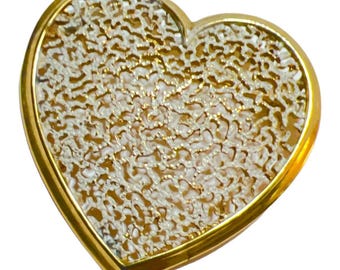 1980’s Large Heart Filigree Brooch in Gold,  Statement Heart Jewelry Pin Charm Pendant. Vintage Love Valentine Gift