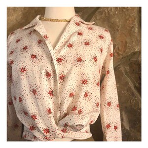 Vintage 1970’s Feminine Dainty Floral Button Down Blouse by Lady, Retro 70’s Long Sleeved Collared Top, Medium