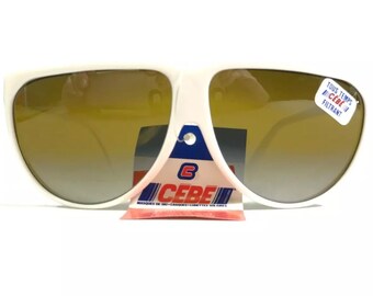 Vintage 1980 display picture 1