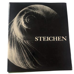 A LIFE IN PHOTOGRAPHY par Edward Steichen 1963 Première édition, table basse livre