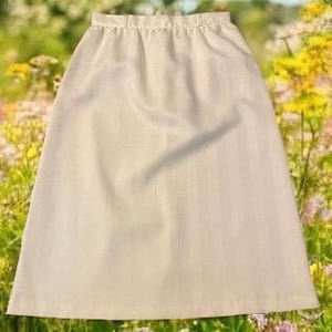 1980’s Vintage White Striped Secretary Skirt, 26” Waist, Vintage Pinstriped White Skirt, Knee Length, Small