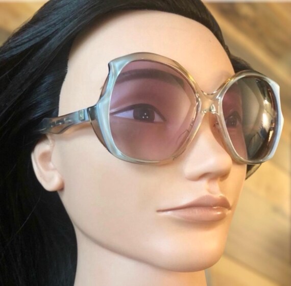 LUMAR Vintage Oversized Thick Framed Sunglasses, Angular Sunglasses, Deadstock 1970 main image 3