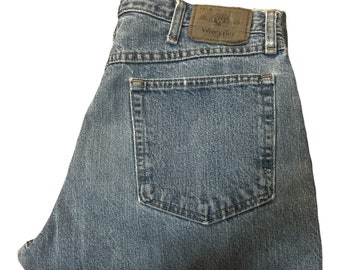 1990’s Wrangler High Rise Straight Leg Mom Jeans in Medium Blue, Unisex,  Cowgirl High Waisted Wranglers Denim 34” Waist No Stretch