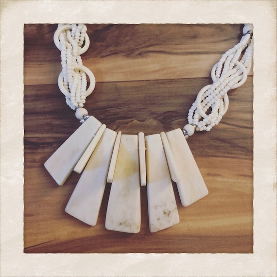 Vintage Bone Necklace, Very Cool! - image 3