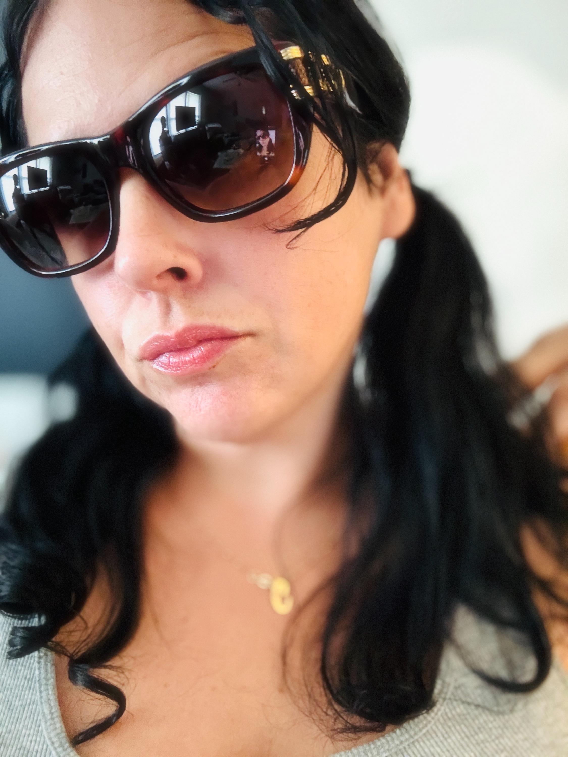 Emmanuele Khanh 119 Sunglasses in Genuine Lizard Color  display picture 2