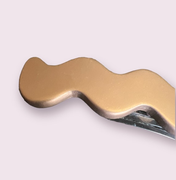 1980’s Matte Gold French Hair Clip, Deadstock - image 2