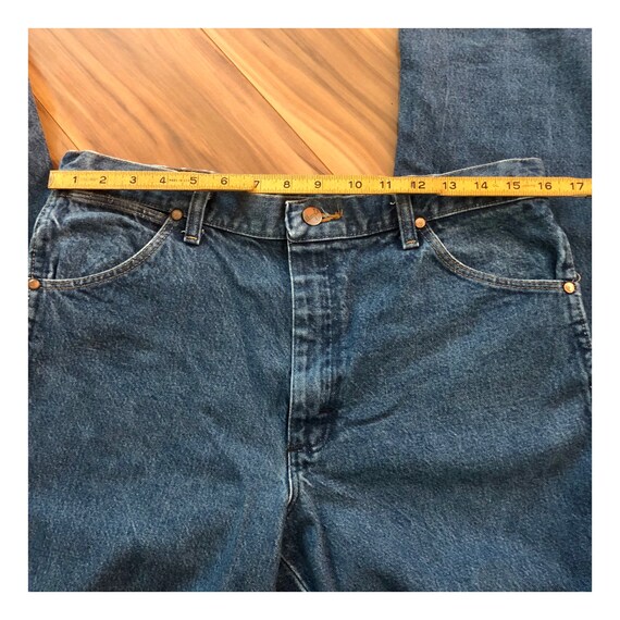 Vintage Wrangler Mom Jeans. High Rise 32” Waist - image 4