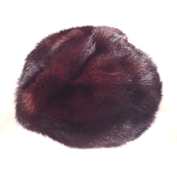 cable knit pom hat