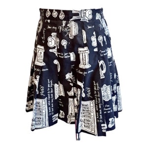 Gonna da tennis vintage anni '90, mini gonna plissettata da scolaretta, stampa francese in bianco e nero, vita 26", piccola