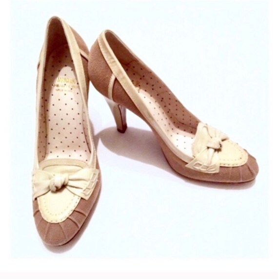 1990's Moschino Spectator Heels, 37.5