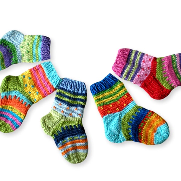 Baby KNITTING PATTERN Baby socks 3 sizes