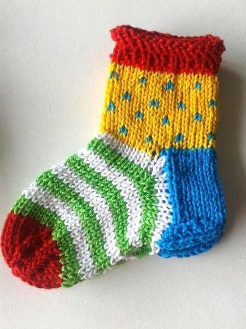 Baby KNITTING PATTERN Baby socks 4 sizes image 5