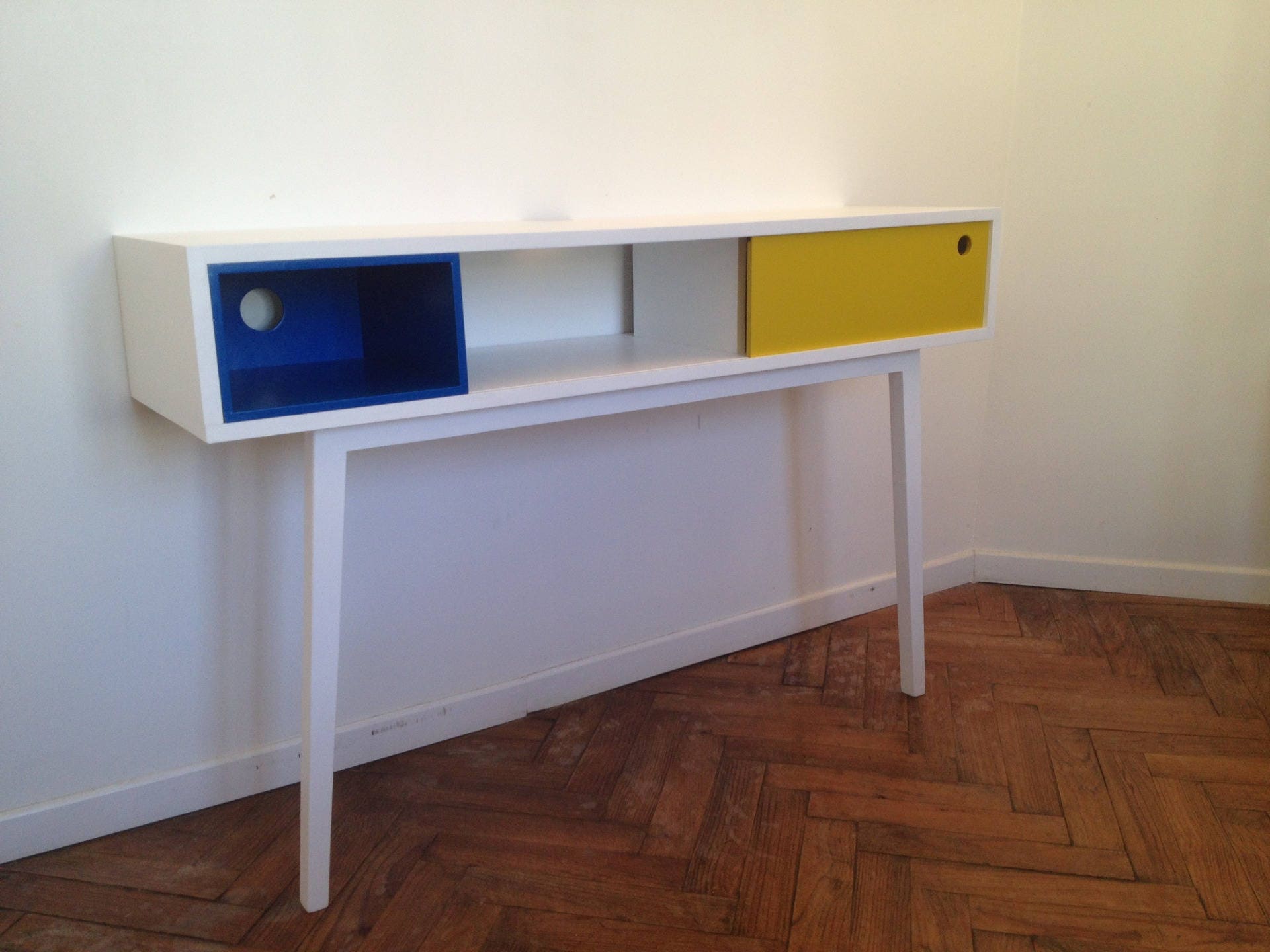 Création sur Mesure // Console Design Blanche, Bleu et Jaune