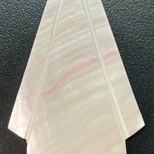 Natural Carve Mother of Pearl, Genuine Mother of Pearl Shell, Mother of Pearl Cabochon, Undrilled Mother of Pearl 30x56mm (1)