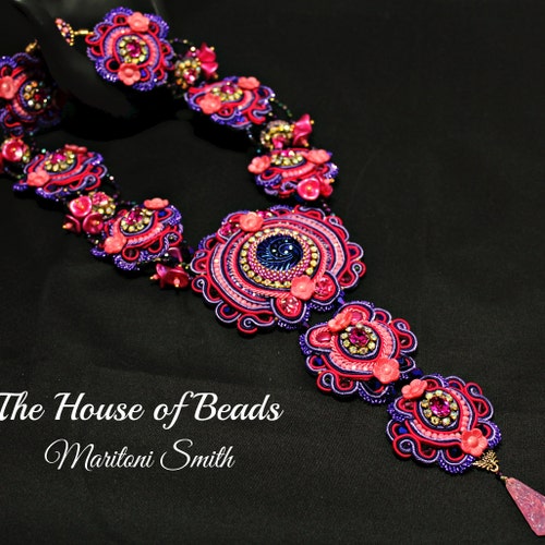 Bugle Bead Bonanza - A Sparkling Collection of Jewelry