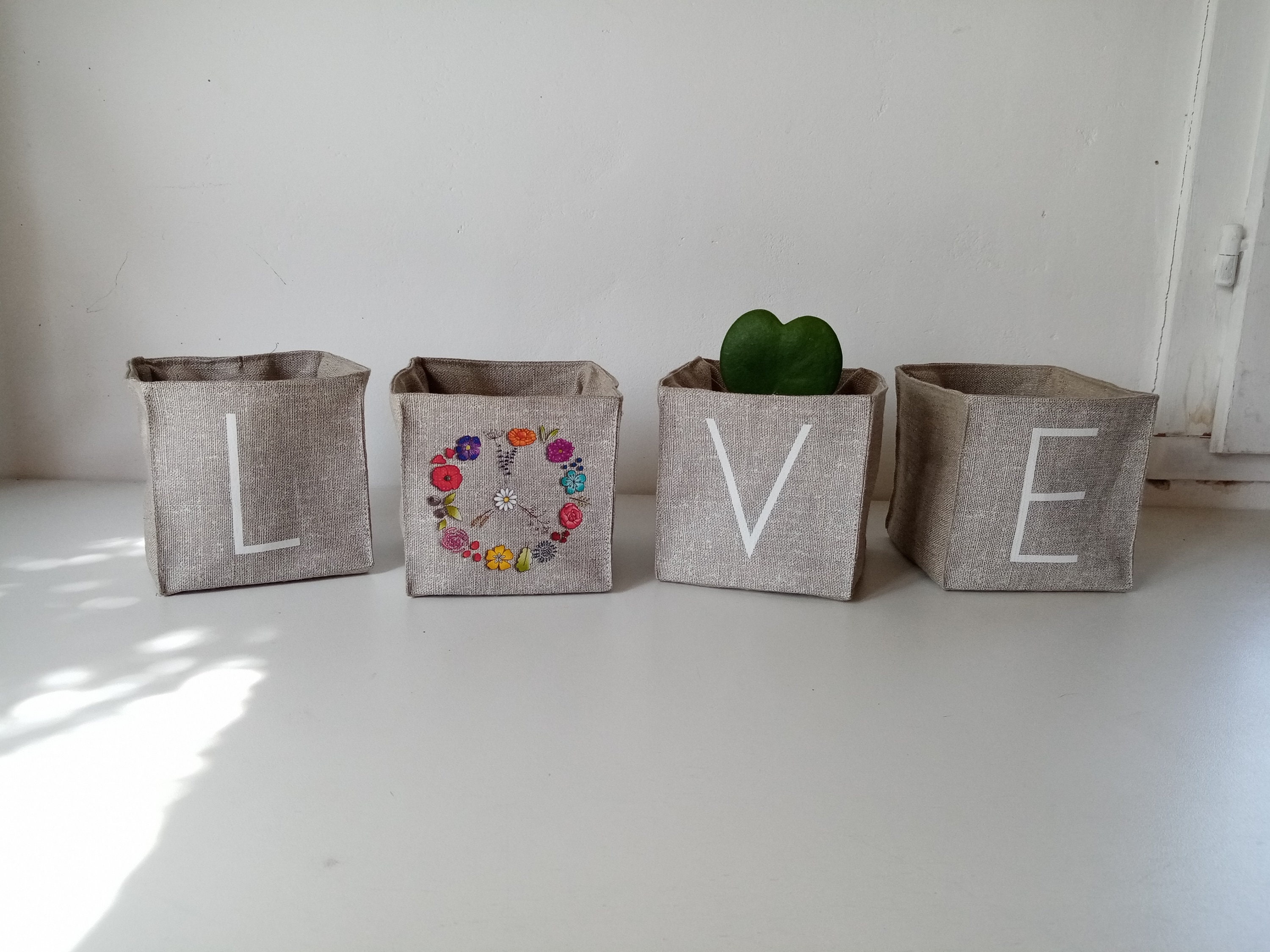 4 Petits Paniers Carrés en Lin Naturel Love