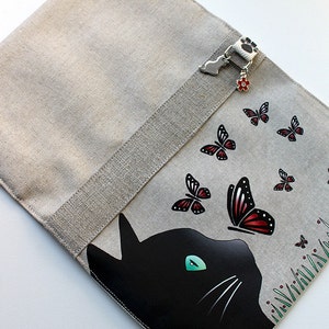 Adjustable pocketbook illustrated linen cat and butterflies image 3