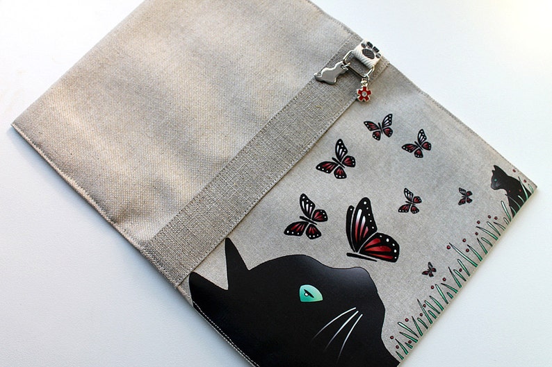 Adjustable pocketbook illustrated linen cat and butterflies image 3