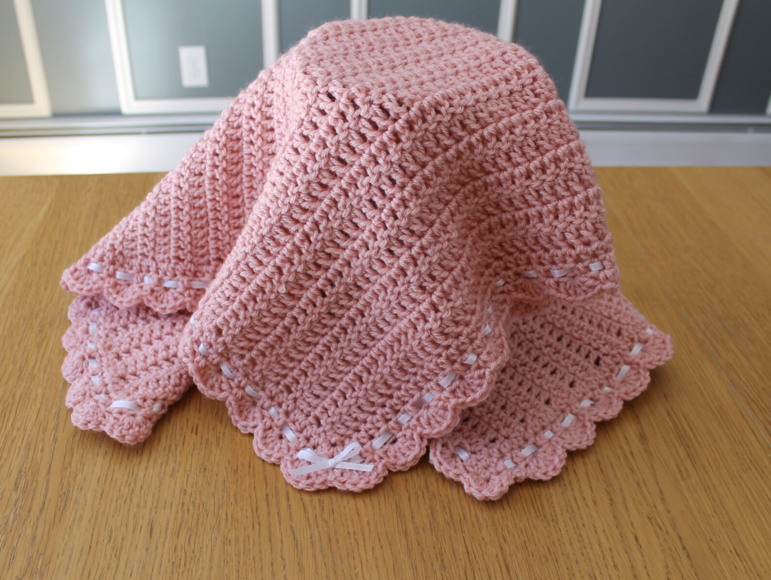 Crochet Pink Baby Blanket/Afghan with Shell Edging and Ribbon Etsy