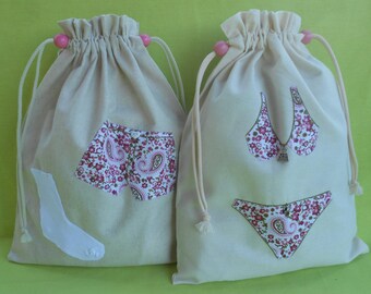 Lot de 2 sacs lingerie en toile écru modèle homme/femme assortis appliqué coton