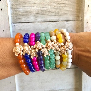 Sea turtle bracelets, Turtle bead bracelet, Beachy bracelets, Boho beaded bracelet, Beachy turtle jewelry, Summer Person Gift