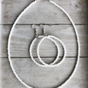 White beaded hoop earrings, White hoop earrings, Seed bead hoops and choker necklace, White dangle earrings, Seed Bead Jewelry for Women