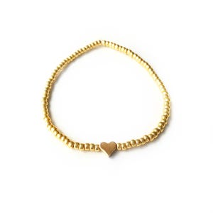 Gold Stretch Bracelet with Heart Charm, Handmade gold bracelet, Gold Stretch Bracelet, Bracelet Gift for Friend, Minimalist Gold Jewelry