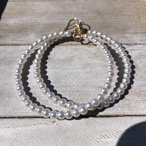 Pearl Hoop Earrings, Pearl beaded earring, Pearl Dangle Earrings, Lightweight Hoop Earrings, Handmade Beaded Pearl Jewelry for Women