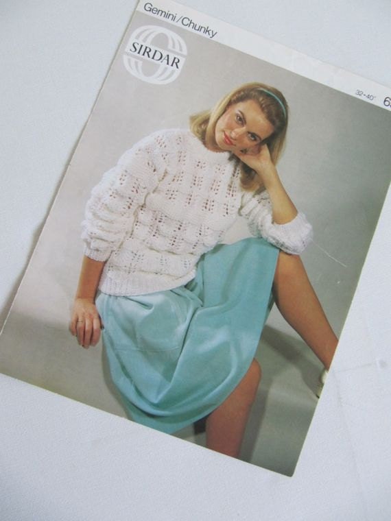 Sirdar 6529 Chunky Lace Knit Knitting Pattern Ladies Pullover Jumper 81cm 102cm 32 40