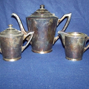 Poole Silver Company, Tauton, MA Style 3116 Teapot, Creamer Sugar, Art Deco 1960&#39;s 3-piece silverplate tea service