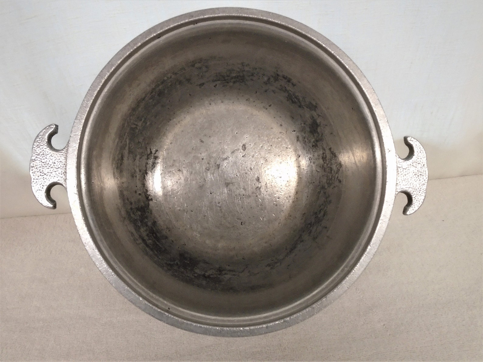 Guardian Service Cookware Hammered Aluminum Round Casserole Handles 10