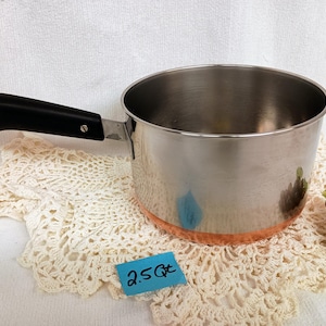 REVERE WARE 1801 Sauce Pan Pot 2.5 qt  Stainless Steel Copper Bottom USA Vintage Cookware Discontinued