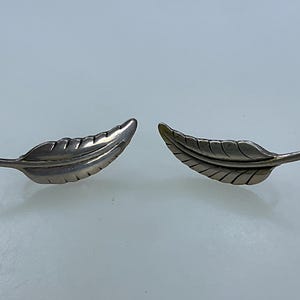 Vintage Screw Back Earrings Sterling Silver 925 Feather Needs Cleaned Used