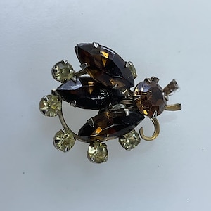 Vintage Pin Brooch Gold Toned Floral With Brown Green Rhinestones Used