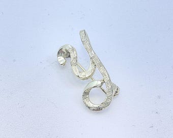 Vintage Gold Toned Pin Brooch Cursive Y Used