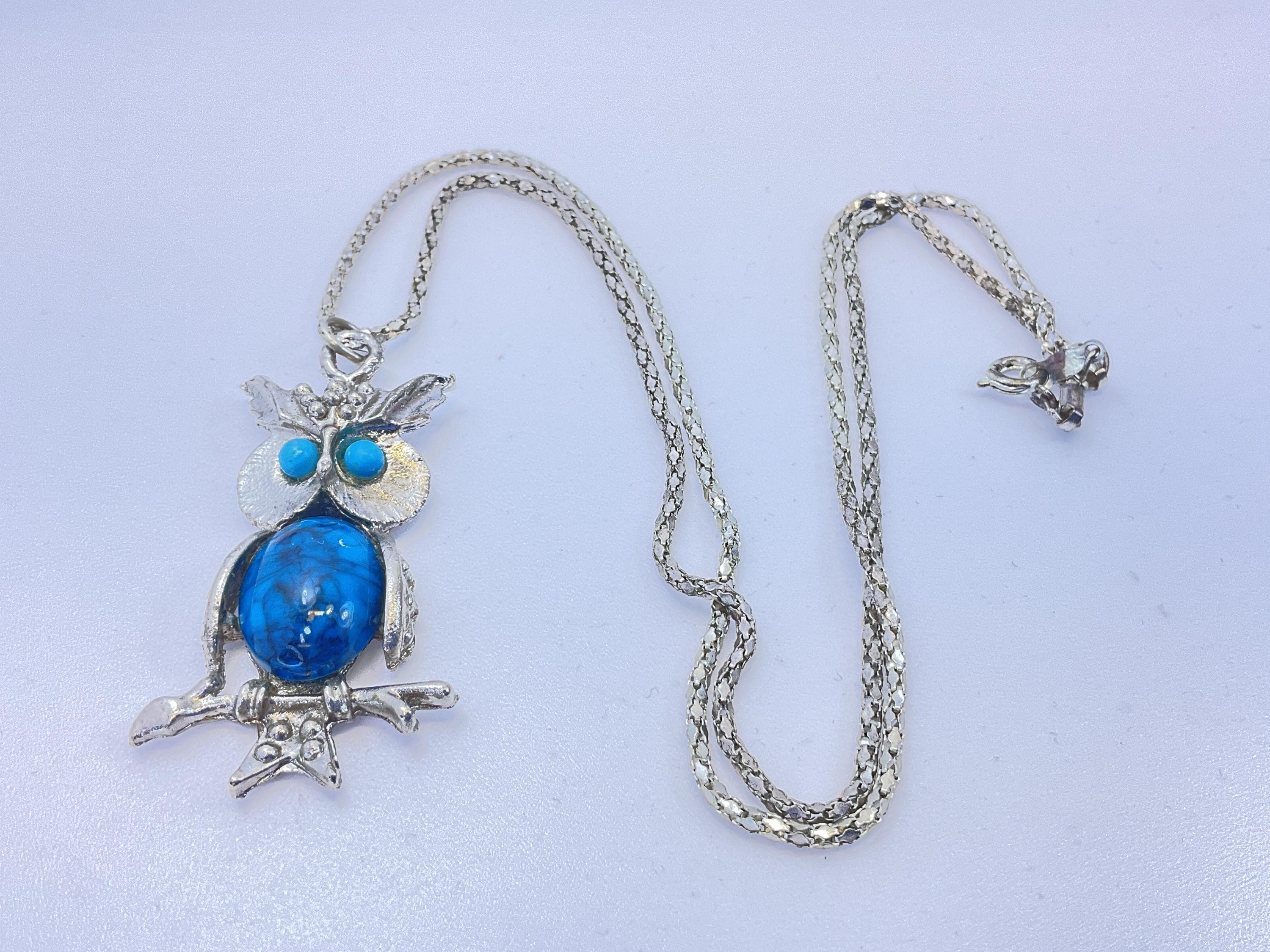 Vintage 22&rdquo; Silver Toned Necklace And Owl Pendant With Blue Stones Used