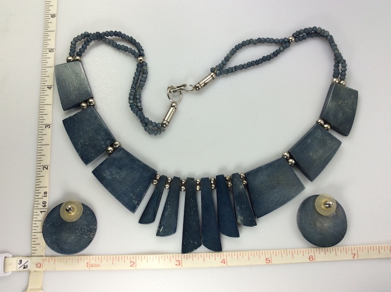 10off3daySALE Vintage 20 Necklace Post Earrings Set Silver Toned Bib Style With Blue Bone Beads Used