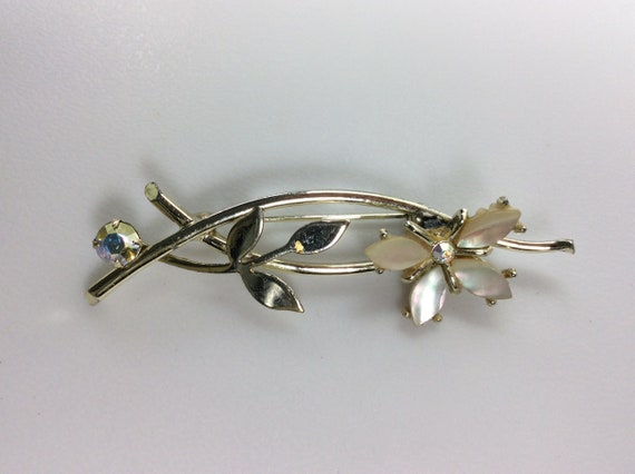 Vintage Pin Brooch Gold Toned Flower Design With … - image 1