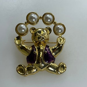 Vintage Pin Brooch Gold Toned Teddy Bear With Faux Pearls And Purple Enamel Used